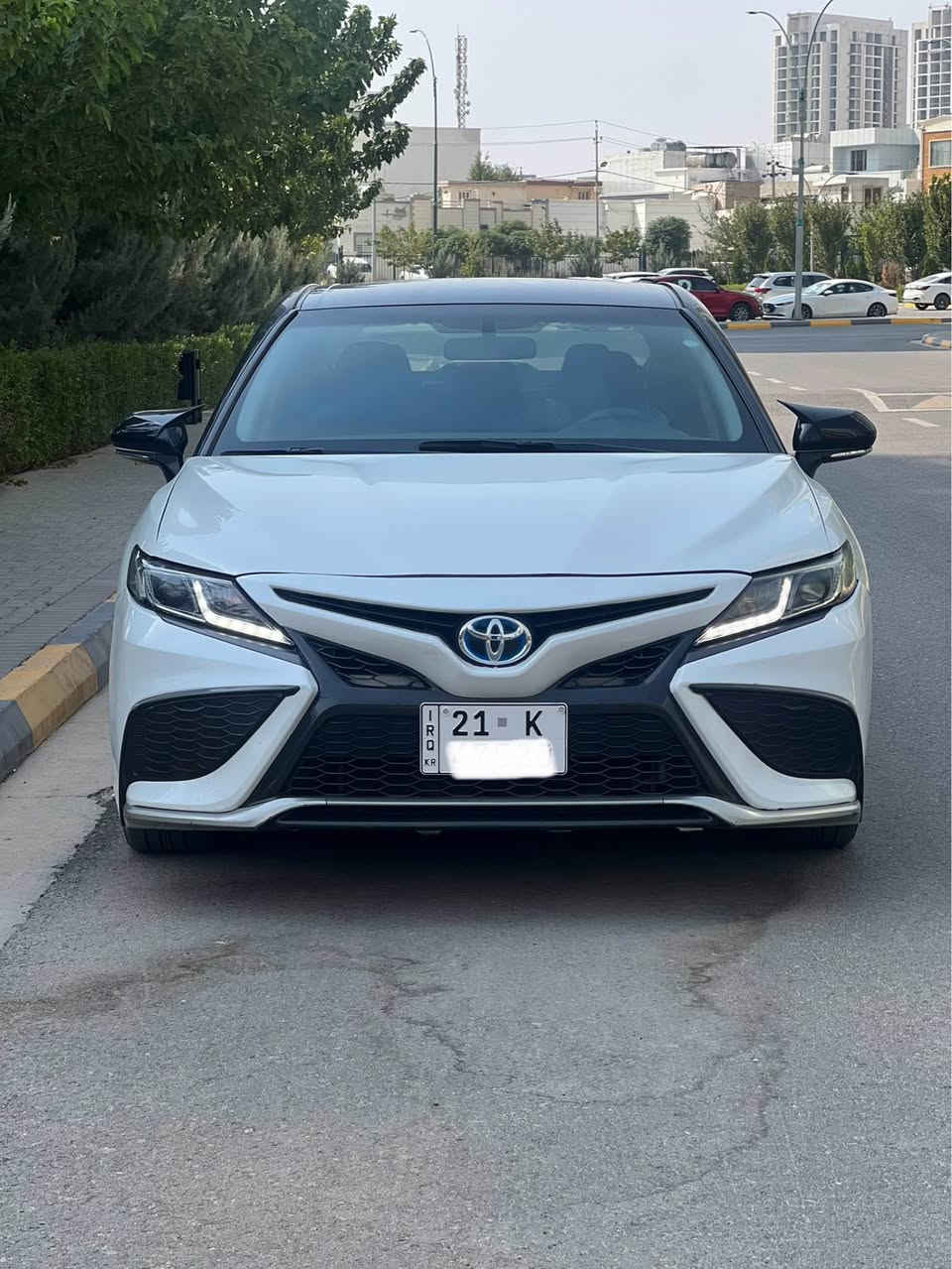 Toyota camry 2022 hybrid
تۆێۆتا کامری هایبرێد ٢٠٢٢ 
سپی سەقف ڕەش لەسەر سەنەوی بیلاد
خلیجی بەسمە و حاسەو ٣ مۆدی لێخوڕین 
شوێن شەحنی مۆبایل لایت پێشو دوا لید و زینۆن بیلادی
کامل سێرڤس کراوە
ویل و تایەی تازە
سەنەوی تا ٢٠٣١ تازەیە بە ناوی خۆمەوەیە 
سەیاکە کامل پەمپ کراوە بەس ڕەنگی گۆڕاوە تەکسی یەک قرچی پێشی هەیە شاسی نەگرتوە 
دوبەی بوە 
٢٣٠ هەزار کیلۆمەتر ڕۆشتوە 
گێڕ و مەکینە و هایبرێد و پاتری و تەقەو ڕەقەش بە شەرتی ١٠ فیتەر و کۆمپیوتەر
سەیارەکە زۆر تازەیە بێ نوقسانیە 
نرخی ١٤٩ وەرەقە معامەلەیەکی کەمم 
مۆبایل و whats up
***********
*********** السليمانية, العراق
