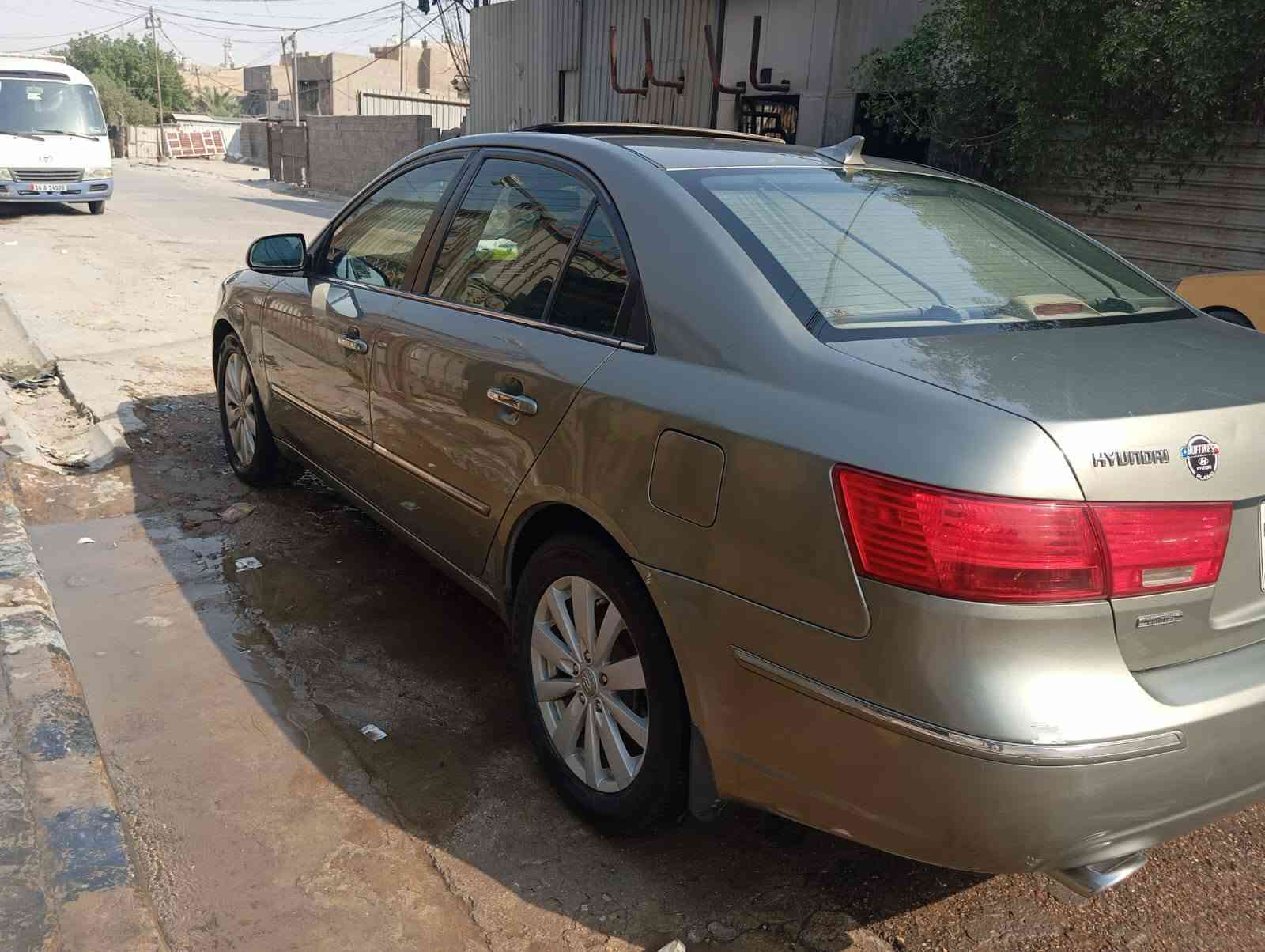 اسلام عليكم سوناتا للبيع موديل9  فول مواصفات لمتت فتحه سلايت روف تبريد لمس بيانوو كشنات جلد فول تحكمات ستيرن كشن تبريد ثلج تتفه رقم بغداد محرك سته سلندر حداديه امامي خلفي جديده تخم تاير جديد محرك كير خير من لله حادثهه بل جاملغ خلفي بدون دواخل سياره نضيفه مال جناي مكان سياره بغداد الامين الثانيه الاستفسار عله الرقم *********** السعر 95 مكلف بل نشر
