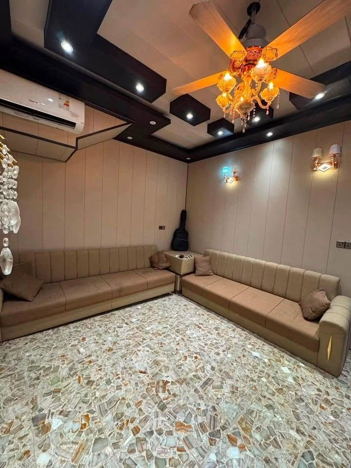 🏠دار للإيجار مساحة ١٣٠ م مؤثث طابق ارضي يحتوي على غرفة وكليدور وصاله ومطبخ ومجمع صحيات وطارمه قريب جدا من الشارع 

🌎الموقع شارع 60 قرب دائرة النفط 

💰💸قيمة الايجار 425
         
                     
           📠 للاستفسار الاتصال ***********
