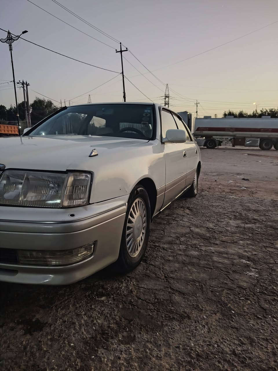 راس ثور انبار 97 انكليزي كفاله كص ونقل جثه ورسميات مكينه وكير جدد غرفه عسليه تخم تاير السعر 90 وبيها مجال الاستفسار اتصل على الرقم ***********
