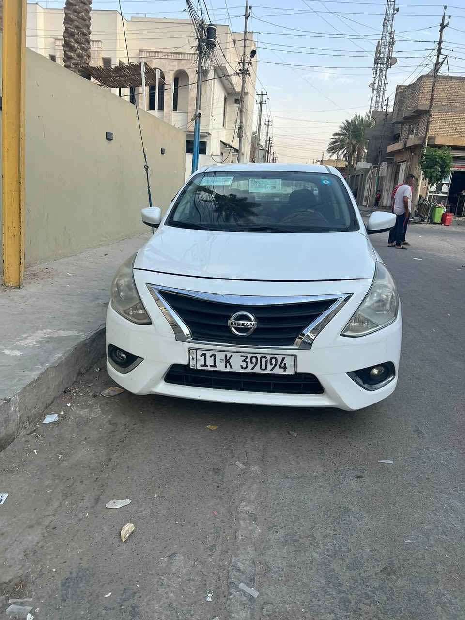 سياره نسان سني وارد أمريكي 
٢٠١٩سعرها ٩٠ وبيها مجال حك الجية 
رقمي ***********
