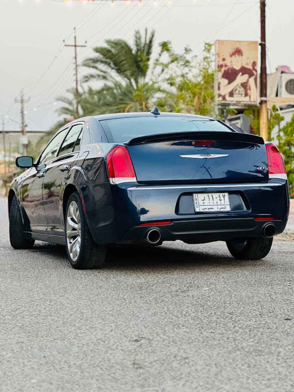 السلام عليكم
اوباما 300S 2014
السيارة فول  
محرك 3600 
السيارة محدثة دعاميات 2017
مغلفة نانو سيراميك 
بصمة 
شاشة 
تشغيل عن بعد 
ويل 18 مكسيكي 
 كير وأكسل  كفالة 
شاصي كفالة
دواخل أسود 
حدادية جديدة 
السيارة نظيفة بس بيها ملاحظات
السعر/150  وبيها مجال 
المكان / البصرة 5 ميل
*********** البصرة, العراق
