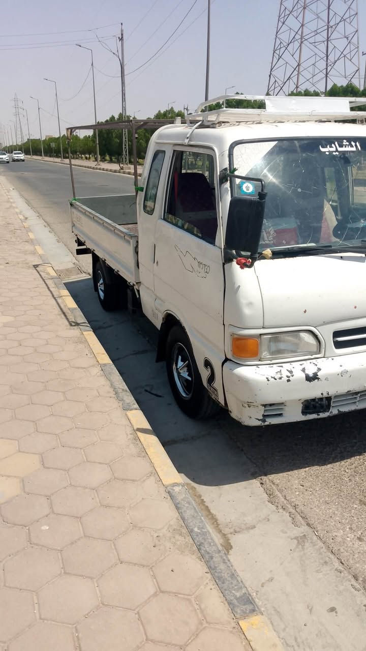 السلام عليكم سياره موديل 1995السياره مكفوله كفاله عامه كير وأكسن مكفول السياره جاهزه السعر ٥٢وبيه مجال الاستفسار اتصال ع الرقم *********** والمراسلت الصفحه
