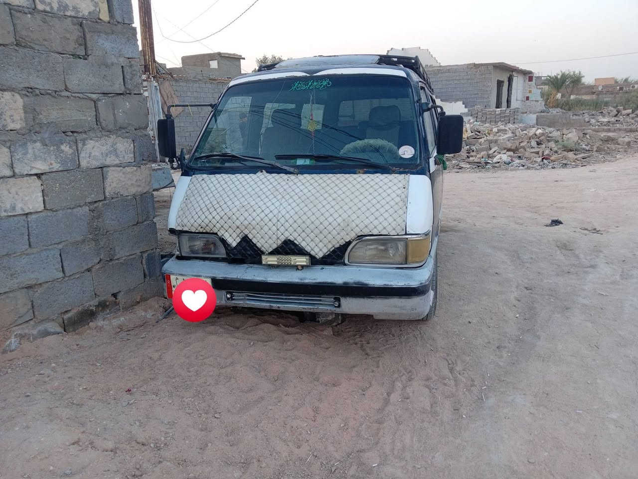 السلام عليكم كيه بسته. مديل 1993 كير محرك حداديه نضيقات رقم بغداد سنويه صاقطه صار 3 سنوات بيها حصت كاز مستمسكات راعيه عندي عليها هيئة 300الف سعر٢٢ بيها مجال. هيه عليه
***********
