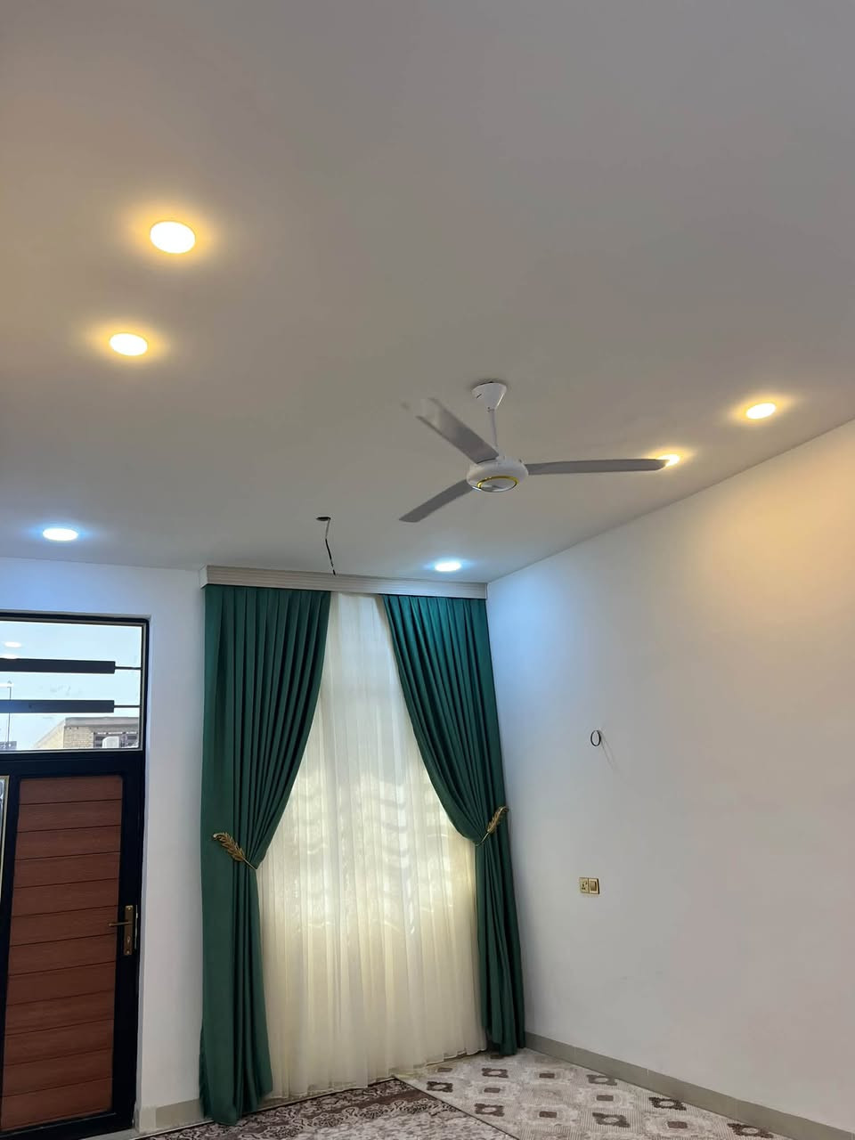 سده الهنديه الشركه الصينيه • ٢٠٠م • مؤثث كامل