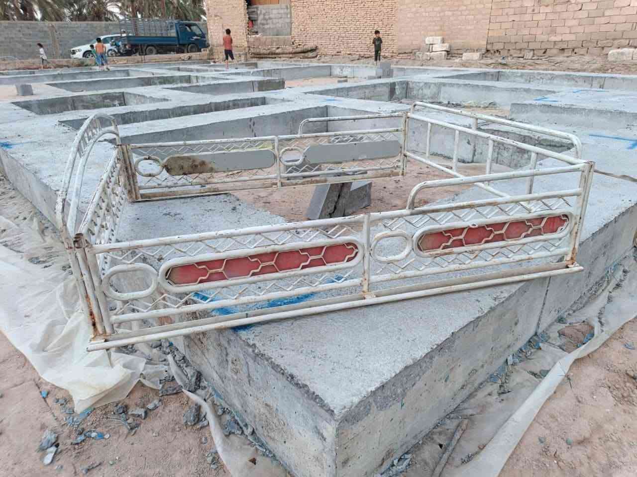 محجر بيكم جمرة تك
المحجر نظيف بس متروك بالشارع جان مشدود على جمرة 
سعرھ 150 الف قفل
عنواني البصرة ابو الخصيب حمدان
***********

