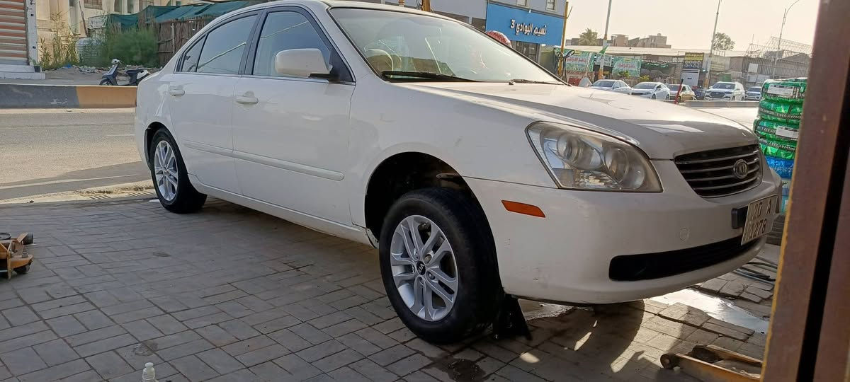 ابتيما 8 امريكي لاصبغ ولا معجون
سياره جاهزه تبريد تدفئه بئسمي السياره بيها لحيم بالفخذه 
ابيع تبديل مكاني سماوه السعر 80 مجال بسيط 
***********
