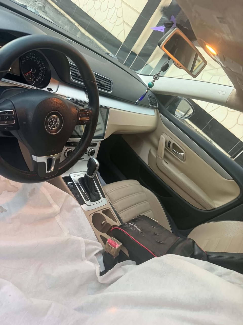 سلام عليكم
باسات 2015 CC امريكي ماشيه 100 سياره طابه كفاله للعراق بس هنا انطخت شويه بالبنيد ودعاميه وتصلحن محرك 2000 تيربو كفاله برغي مامفتوح بي 
عليها ادامه منظومة الماء وبانزين تخم تاير جديد 
سيارة رقم مثنى هزه وسنوية جديدة 
تفاصيل اكثر مراسلتي خاص او الاتصال ***********

