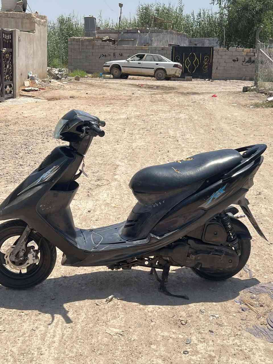 ماكس عدله للبيع مبدل بيها بس ولفات السعر ٥٥٠ وبيه مجال كل نقص ما بيها المو شراي لا يتعبني الرقم ***********
