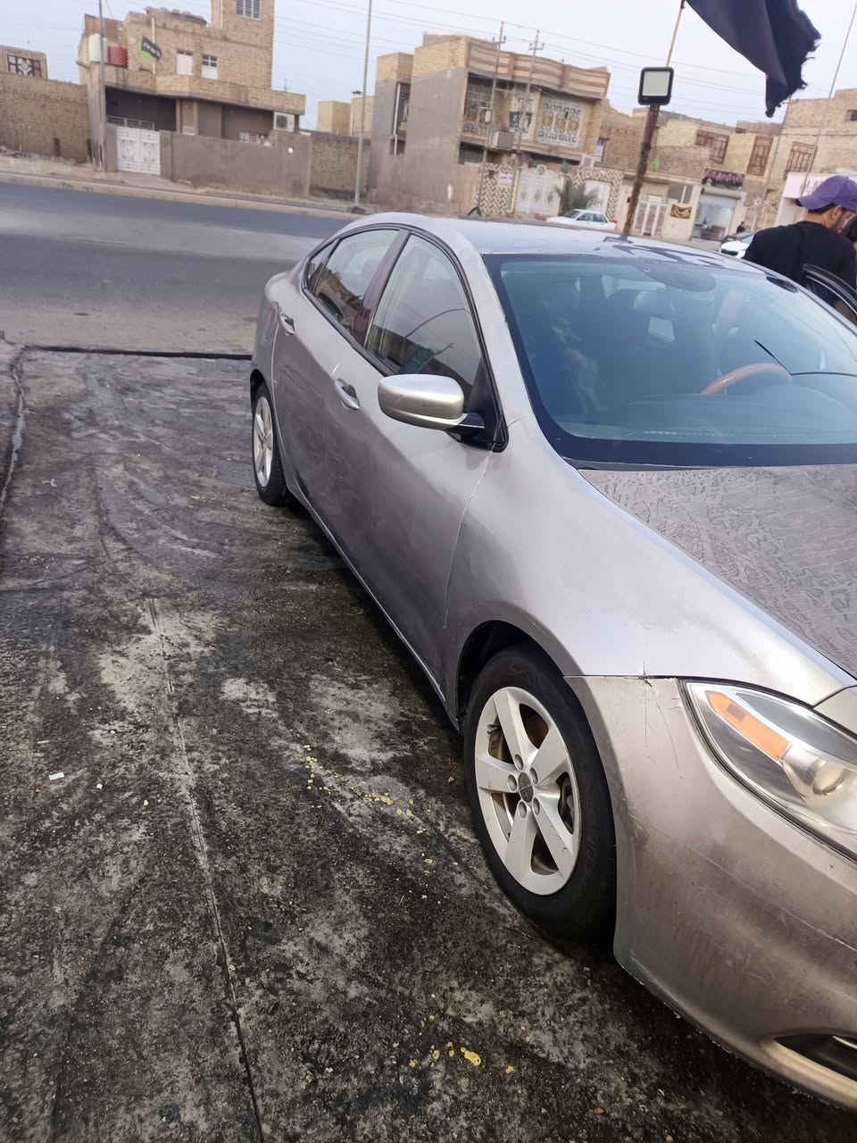 دوج دارت للبيع موديل 16 وارد امريكي 
محرك 2000 . السيارة رقم ميسان باسمي 
السعر 65 ورقة. للاستفسار الاتصال على ***********
