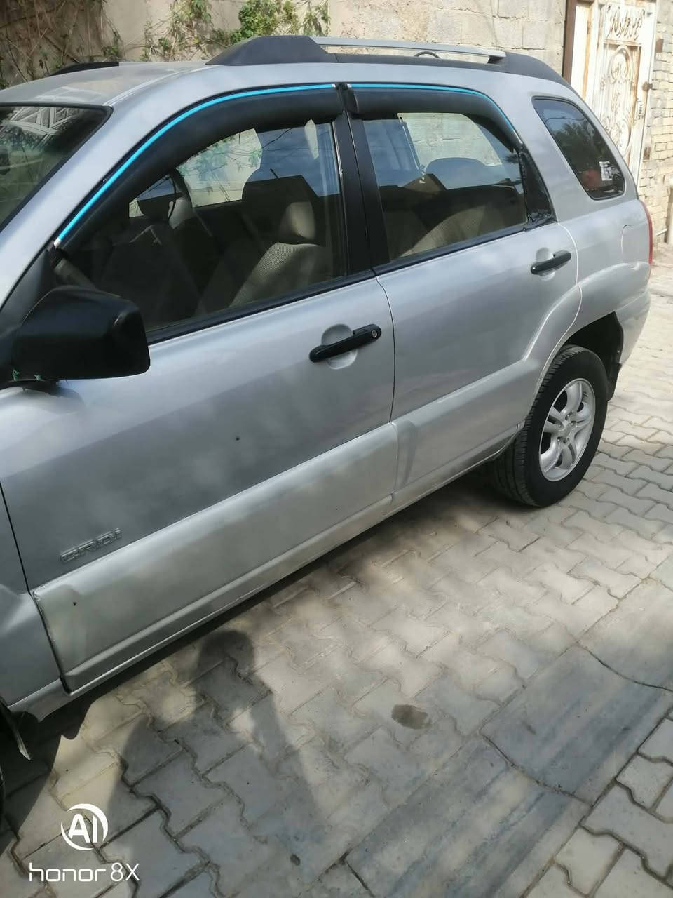 السلام عليكم
سبورتج 2008 رقم بابل  باسمي 
السيارة وارد خليجي محرك 2000 بيه ضربه بالجاملغ الخلفي الأيمن وصبغ حسب ماموضح بالسونار 
مكينة كير جيد جداً 
تبريد شغال خير من الله 
الحدادية بحالة جيده 
السعر خاص 
مكاني / واسط 
تلفون
***********
***********
