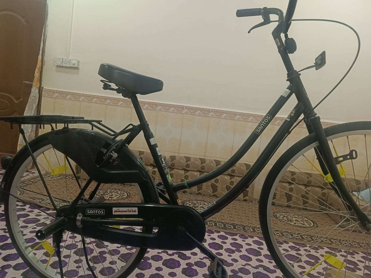 سلام عليكم بايسكل لبيع 180 وبيه مجال غراضه كامله مكان بصره نجيبيه قرب طاقه لكهرباء رقم ***********
