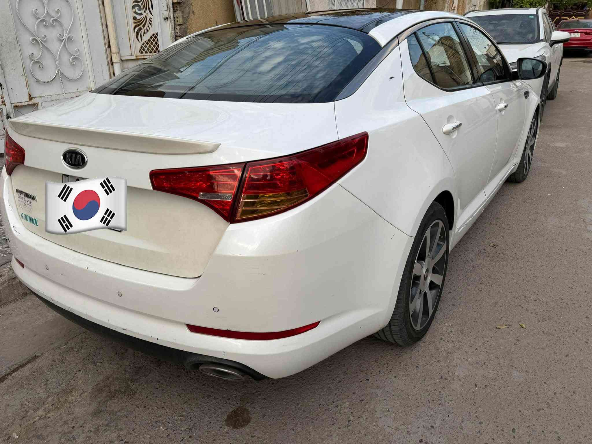 اوبتما 13 خليجي بسمي فول مواصفات حساسات خلفيه مري شفط مكينه 2000 دوش مكينه وكير على الشركه ممفتوحات
بيها فقط بنيد مصبوغ اثر طخة خفيفة بدون دواخل (مكفولة) و باقي مكفول 
شاشه كامرا بلاديه بلماريه البداخل ما عدا الشاشه شاديلها تحكمات شفتات استيرن بصمات ابواب وجنطه بصمه تشغيل 2 بصمات سويج تحكم كشنات تبريد قطعتين مري شفط بنوراما كشنات مدوشمه رقم بغداد بسمي مكاني بغداد الدوره تخم تاير جديد باتري جديد سيارة جاهزة
 للاستفسار ‭***********‬/‭***********‬
سعرها ١٢٩ بي مجال
