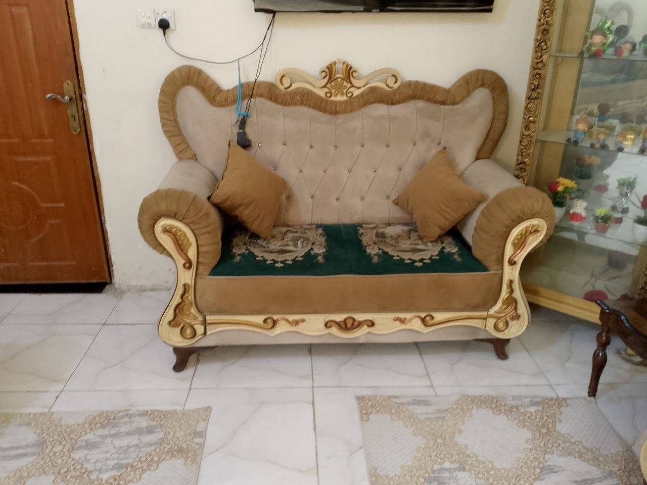 السلام عليكم تخم كامل للبيع نضيف كلش مصار هواي من مشترينه السعر 800 وبي مجال  ***********
