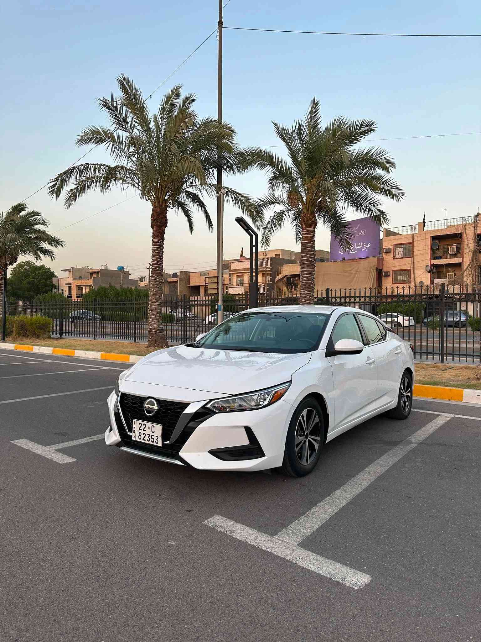 السلام عليكم
نيسان سنترا للبيع موديل 2021 
وارد امريكي حادثهة موضح بالصور 
السيارة sv معروفة مواصفات الاس في 
رادار امامي 
مستشعر خروج عن مسار 
رادارات جانبية 
ورادار خلفي 
ومانع تصادم انامي وخلفي 
شاشة 
كار بلي 
شاشة اعطال واعدادات 
تبريد منفصل وبيانو 
كامرة خلفية
بصمات بوب وبصمة تشغيل  
جامات اوتو 
نضام ايكو وDs 
تحكمات ستيرن 
مكينة 4 سلندر مكينة وكير مكفولات من التبديل والفتح 
تبريد السنترا غني عن التعريف 
السيارة ماشية 127 الف كيلو 
سونارهة مرفق بالصور 
السعر 122   

رقم الشاصي 3N1AB8CV2MY254294

عنواني بغداد ورقمي ***********
