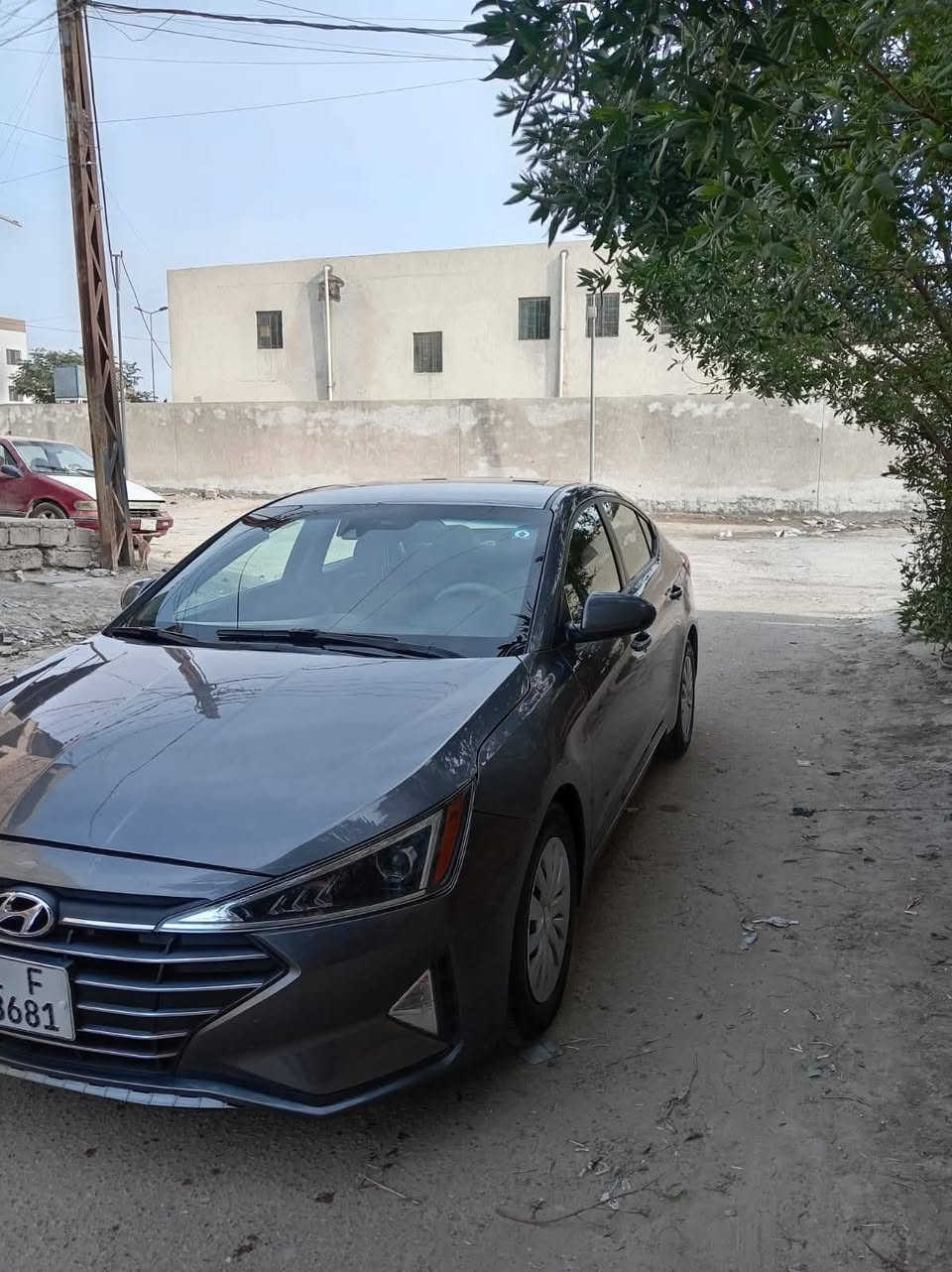 سلام عليكم النترا موديل 2019 وارد أمريكي حادثه جاملغ وبنيد بس الباقي مكفوله اليبل بدون تبديل وبيه سونار وين متريد وديه كير ومحرك مكفولات محرك 2000 دوش مكفول  كير ايتي صدر مامي خلفي جديد تخم تايرات جديد غرفته حلوه كهربائيات كله شغاله تبريد ثلج رقم بغداد نكليزي تحويل ثاني بسمي غرمات مصفره سنويه جديدا 118 وبيه مجال ماشيه 80 سياره ما بيه اي نقص نضيفه وخير من الله مكاني شهداء البياع ***********
