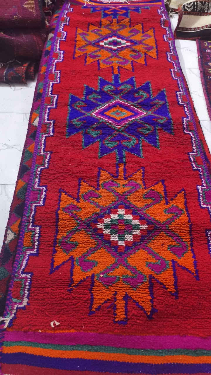 السلام عليكم سجاجيد للبيع نظافه فول للاستفسار هذا الرقم ***********
