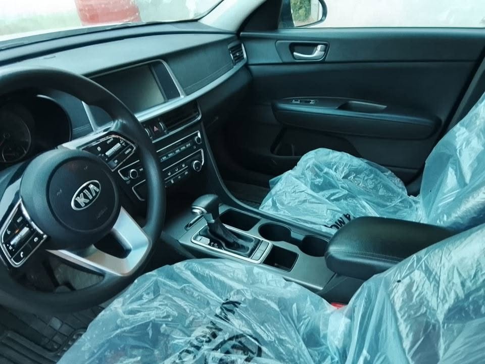 موديل 2020. أمريكه رقمه بابل حادثه جاملغ وباب بيه صبغ. سعره. 135 وبيه مجال.  ماشيه 106 ضبط.  ***********
