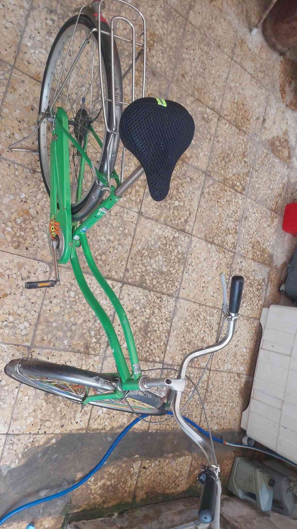 السلام عليكم بايسكل حجم 27 باله نظيف 70 وبيه مجال عنواني بالحسينيه بالسكلات  ***********
