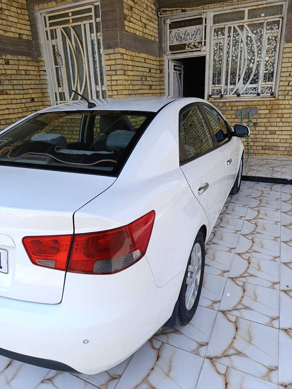 كيا سيراتو ا 2012 خليجي .بصره باسمي
السياره كير محرك مكفولات بدي مكفول 
مواصفاتها. محرك 1600دوش اشاره بالمري ست نمر..استخدام شخصي ماشيه 149حقيقي السعر 105رقم الهاتف،
078160045 او***********
