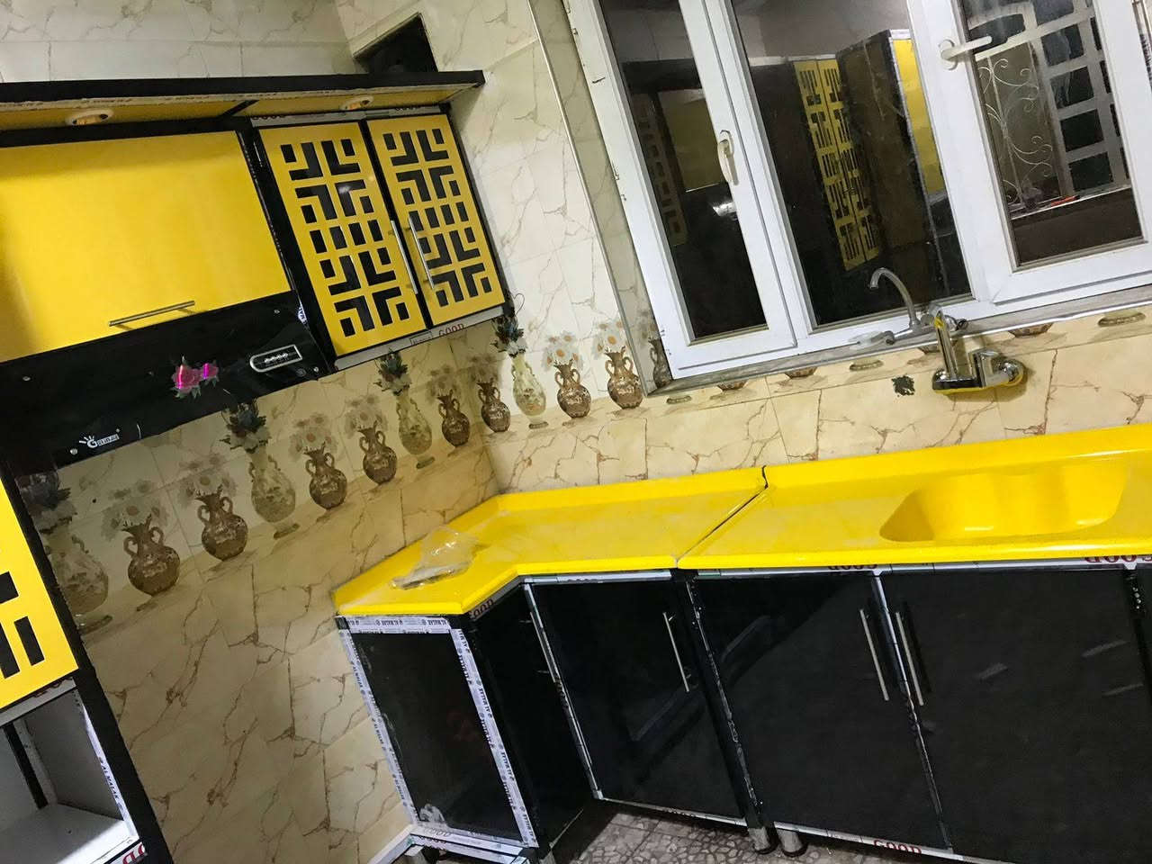 🔥 مطبخ للبيع – نظافة 100% 🔥
🏠 مطبخ نظيف جداً وحالته ممتازة
✨ تصميم أنيق باللون الأسود والذهبي
🍽️ يحتوي على كاونترات علوية وسفلية + زاوية + حوض
💰 السعر: 600 ألف فقط
📌 التكلفة الأصلية أكثر من مليون دينار
📍 الموقع: بغداد – الشعلة
📞 للاستفسار والجادين فقط: ***********
**السعر قابل للتفاوض للجادين 🌹**
