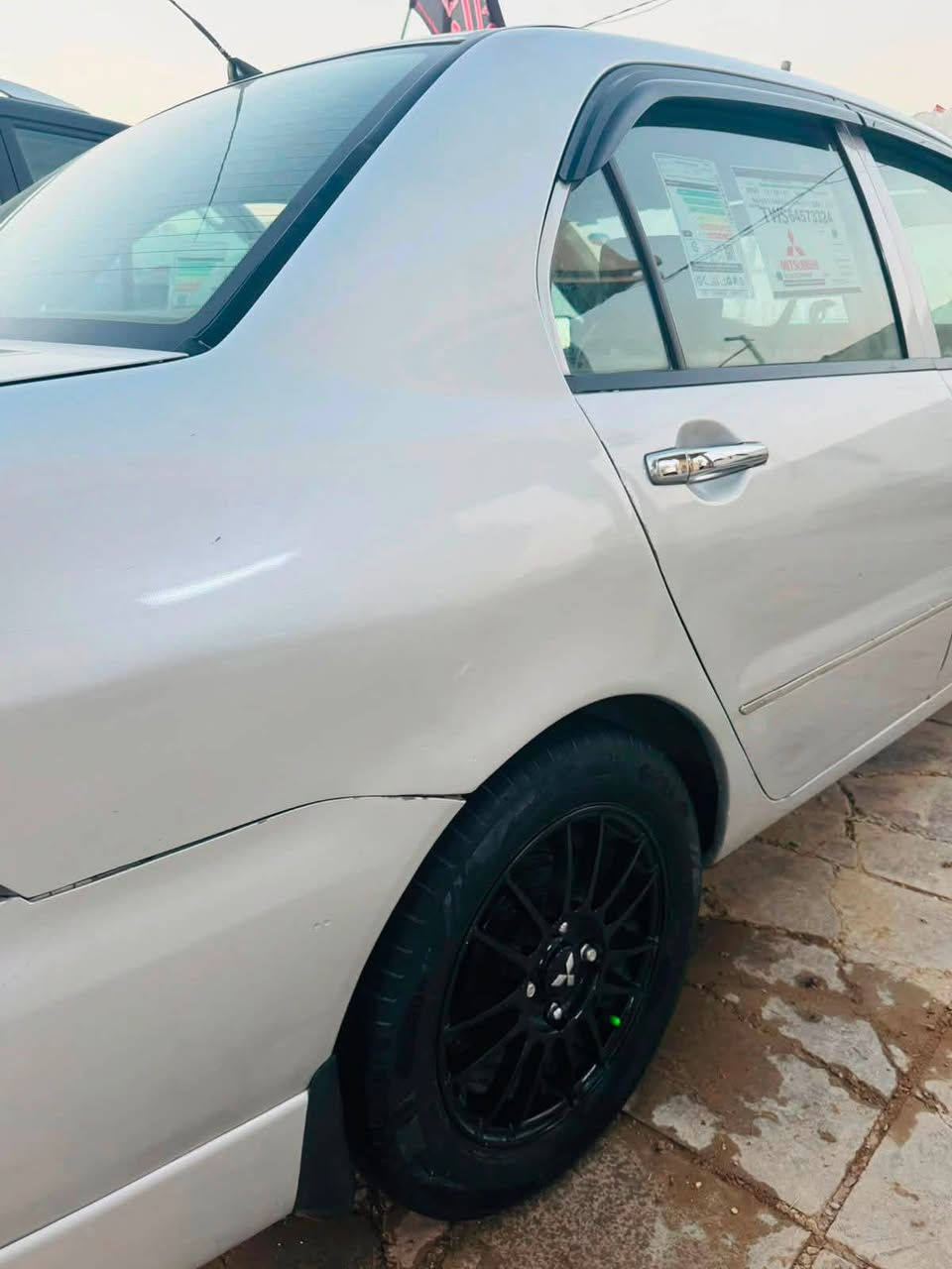 للبيع لانسر موديل 2002 رقم بغداد نكليزي تخم تاير تبريد ثلج كير محرك مكفولات تخم تاير بسمي تحويل مباشر السياره جاهزه من كلشي هزه رقم وسنويه جدد محرك 2000 بلادي مصبوغه عام السعر 55 وبيه مجال مكاني بغداد رقم ***********
