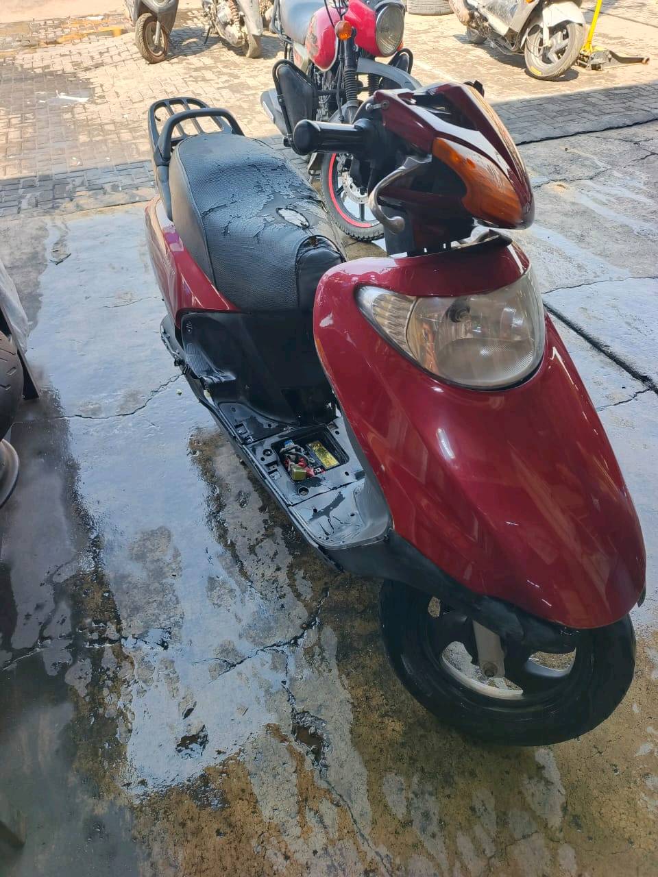 سبيل كامله هندر سلف مكاني حي العامل  السعر 250وبيه مجال 0776094282