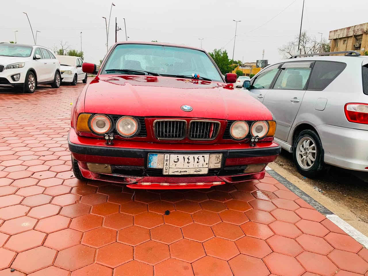 اسلام عليكم BMW للبيع مكينه مسكر 525 عليها منظومة غاز  مكانها بصره + قرنه السعر 45 ورقه
علي ***********

