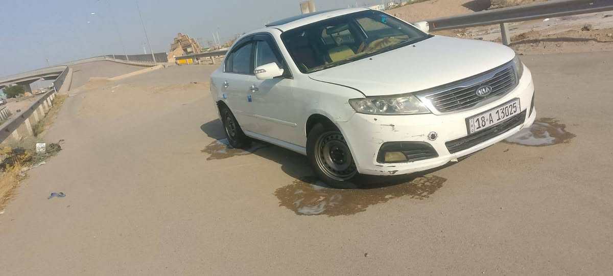 سلام عليكم سياره البيع موديل 9 بيه باب بدل و صبق باب سيارة جديدة تبريد ثلج طخم تاير جديد مكينة وكير مكفولات ومدااور ثاني يوم مكان ناصريه مركز سعر 102مكلف بل نشر ***********
