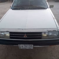 مستيبوشي للبيع رقم بغداد الماني نضيفه 1982 مبايل 07737838055