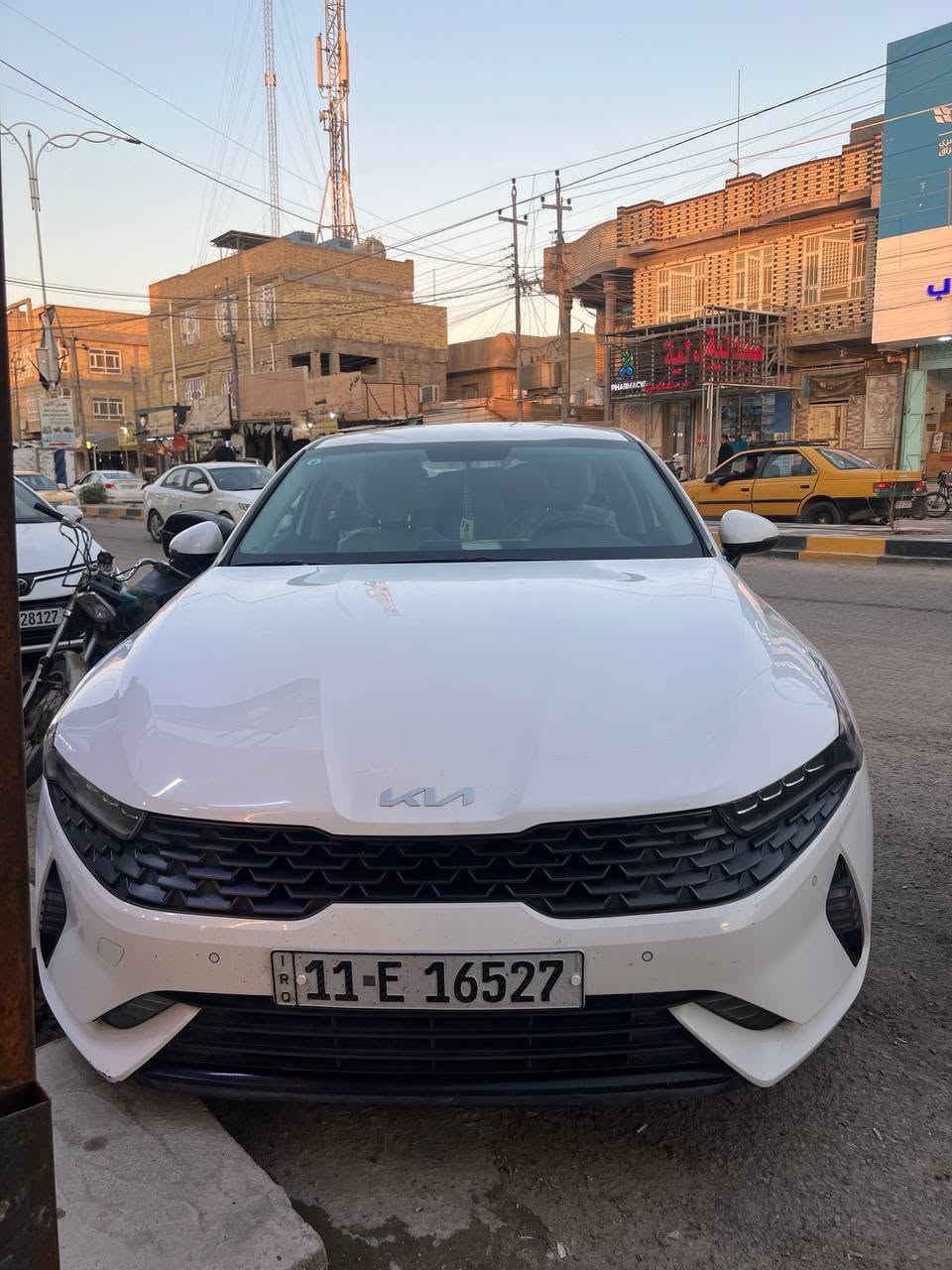 السلام عليكم  سيارة كي فايف خليجي مكفوله 2023تشغيل عن بعد مكينه2000دوش مراه شفط كشن كهربائي***********

