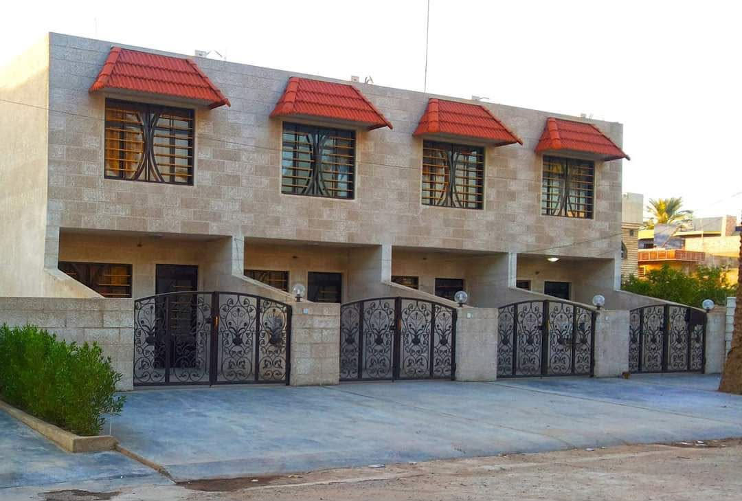 للإيجار – المنصور (محلة 609) 🏠✨
شقة / عقار مميز للاستثمار أو السكن الراقي في موقع استراتيجي ومخدوم.
 الفئة المطلوبة: عوائل أو شركات فقط 👨‍👩‍👧‍👦 🏢
 السعر: 1000$ شهرياً 💵
 الموقع: بغداد – المنصور / محلة 609📍
للتواصل والاستفسار وتساب 
📞 [7730708050]
