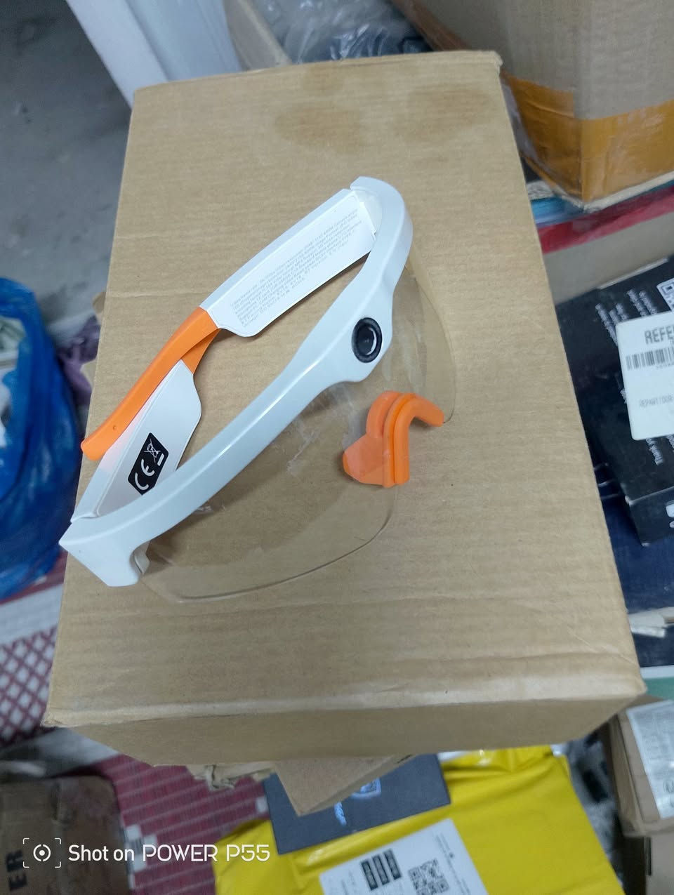 نضاره ام الكامره بهذا الشكل اي وحده تعجبك سعره35للحجز واتساب ***********

نص مكتوب في الصور:
- Shot on POWER P55