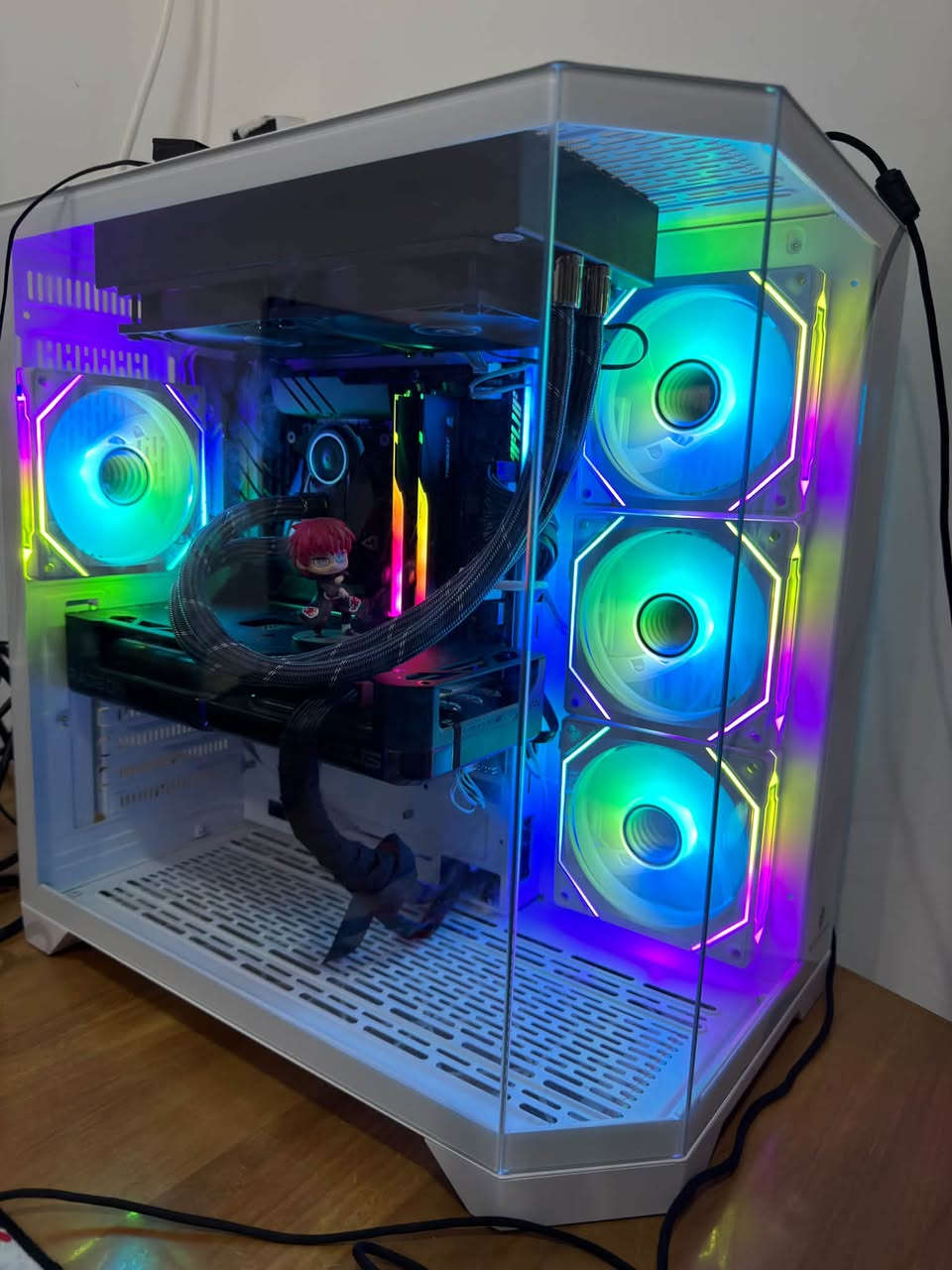 Core i7 13700F core 16/ 24 threads
Ram : G.SKILL TRIDENT Z5 2*16 (32G )  DDR5 6000 HZ

Hard : 128 SSD + 1TB HDD

Coleer : Arctic Liquid Freezer II 240 

M.B : asus tuf gaming b660M-plus wifi

Power : 850W
بدون كارت شاشة !!!
 صار سنه من ماخذها تجي تفحص وتاخذها بس تحتاج كارت اذا تريد تفحص لان معالج بدون كارت مدمج 
مكاني بغداد الشعب 
رقم واتس تواصل 
***********
