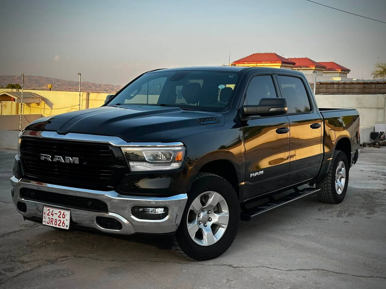 دوج رام موديل 2024   V8.   2*4 هيمي ايتورك
بونيد صبغ بدون دواخل و بدون ايرباك 
+ 4 قطعة كلير امريكا 
صور حادث موجود داخل منشور 
100 ميل ماشية 
سيارة جاهز 100‎%‎ تراي جديد 
4 اطارات جديد 
باب طويل و بودي قصير _تشغيل عن بعد _ شاشة كبير _ لايت ليد _جكمجة بين كوشن و دوسة…. الخ
سعر قفل 🔐 198$ 
***********  _ ***********   + واتس اب

