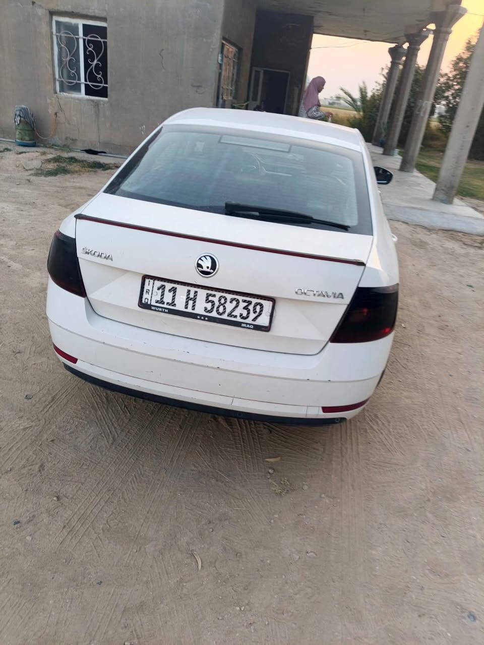 السلام عليكم السعر ١٠٠ ورقه وبيها مجال 
سكودا اكتيفيا موديل ١٩ 

رقم بغداد انكليزي تحويل شوكت مايعجبك 

كير محرك صدر تاير تبريد كله مكفول 

بيها منظومة غاز ٦٠ لتر 

بيها بارد باب الوره السايق وشويه كسر بالدعاميه ضربة جلب تكرمون فقط 

الباقي مكفول شرط السونار مكاني بابل الإسكندرية 

للإستفسار 

***********
