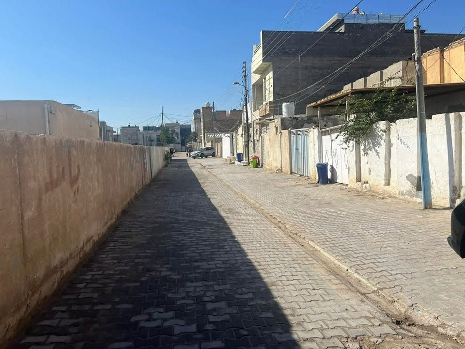للبيع بيت 200 م حي الزهراء  5 غرف نوم
شارع 6ونص مقابل سياج روضة العبير 
      *********** واتساب

