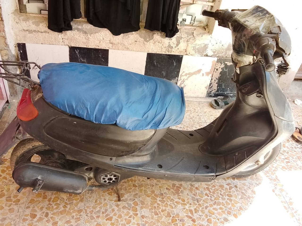 دراجه منغول فحل البيع
دراجه نضيفه 
محرك حاويه مجفت مره وحده 
رايده 250 بيه مجال قليل 
رقم الاتصال ماعدي واتساب 

 ***********
