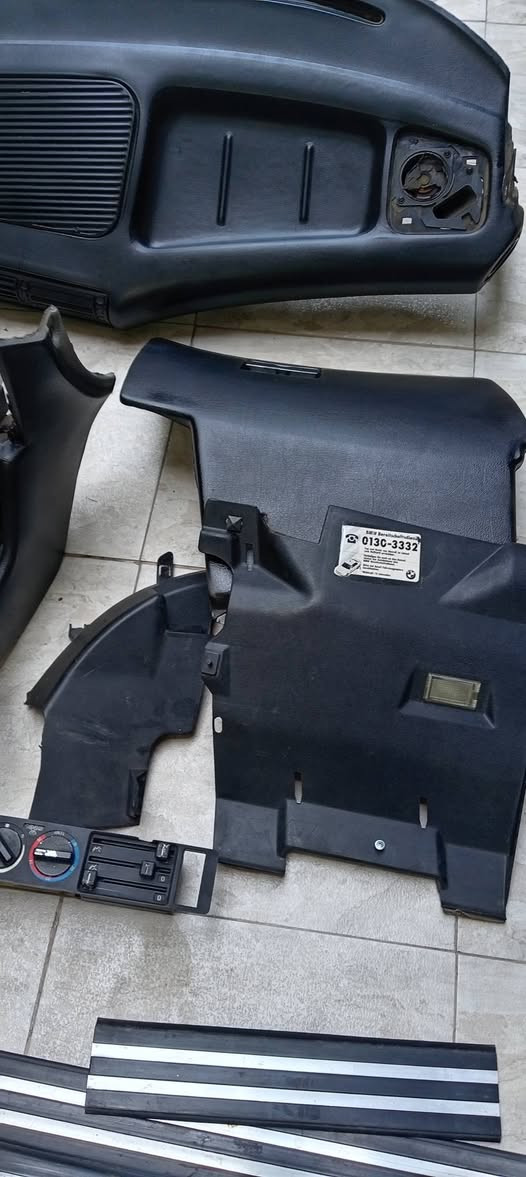 دشبول كامل حتى ضفير بي ب٣٠٠ الف كامل وجديد
دوسات ترحيب 10
مروحه عاصفه ب50الف
كونترول تبريد 40الف
سبايدر 40الف
مكاني بغداد الكرخ
***********

