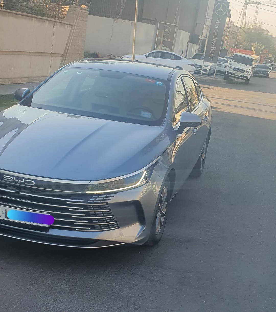 السلام عليكم
من رخصت الادمن المحترم 
BYD دستروير 
كفاله عامه من كلشي بس رصعه بالباب الي وره الصدر 
السياره مودشمه ارضيه ورضيه كاعيات هم وصندوك هم مدوشم 
ماشيه 12 الف الكلي السيغره بحالة الوكاله 
مكان السياره بغداد 
رقم الهاتف ***********
