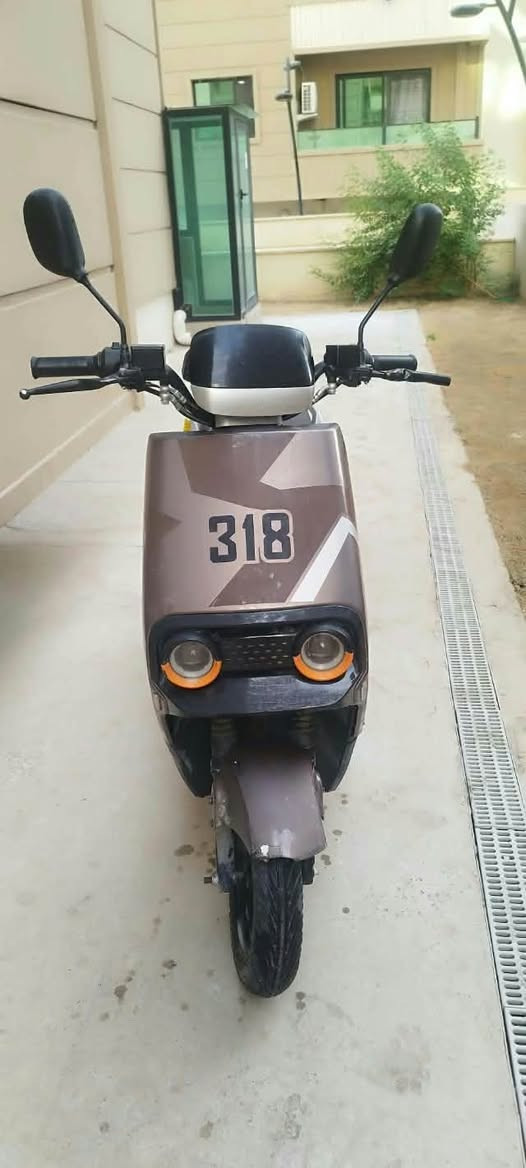 ماطور شحن • 318 • 6 بطاريات