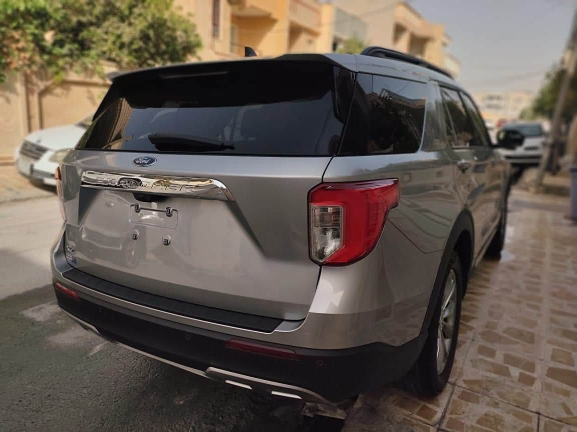 XLT 2023 فورد اكسبلور
ماشي 31 الف ميل 
مواصفات فول عدا بانوراما وفور ويل 
ويل ٢٠ 
مواصفات سبيشال 
تعديل بارد فقط جاملغ السكن الامامي 
بدون صبغ بدون ارباك حتى بردة وكشن ماطاك 
بدون دواخل
للتواصل ***********
