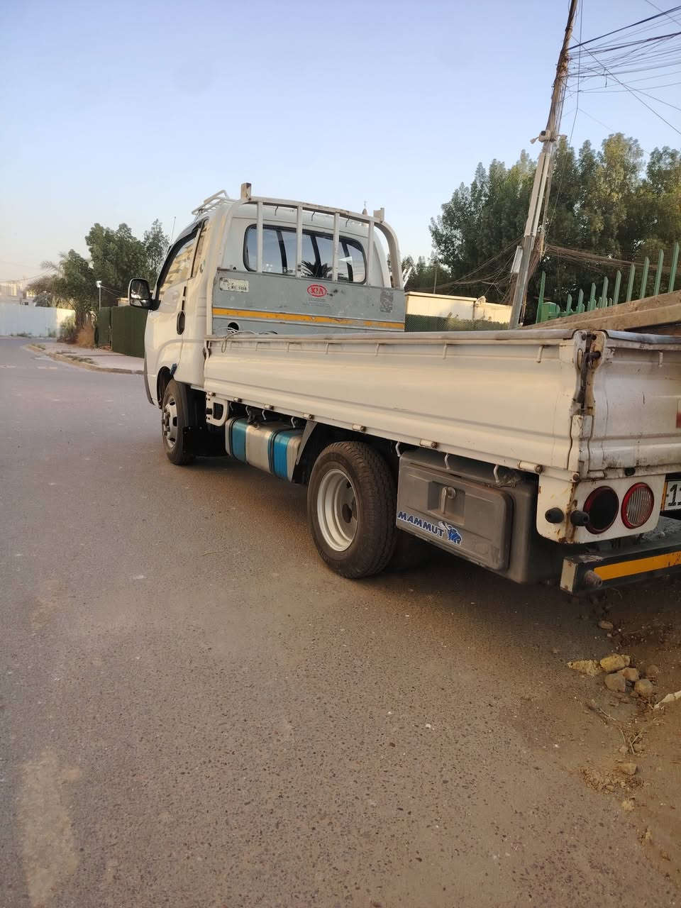 كيه فحل ٢٠١٥ مكفوله من الصبغ والضربه مبدل بنيد فقط السياره جاهزه كير مكينه اكسن محور تانكي وتاير تبريد ويه السويج بدون نقص جاهزه مكانها بابل جبله سعرها 122  وبيها مجال *********** واتس
