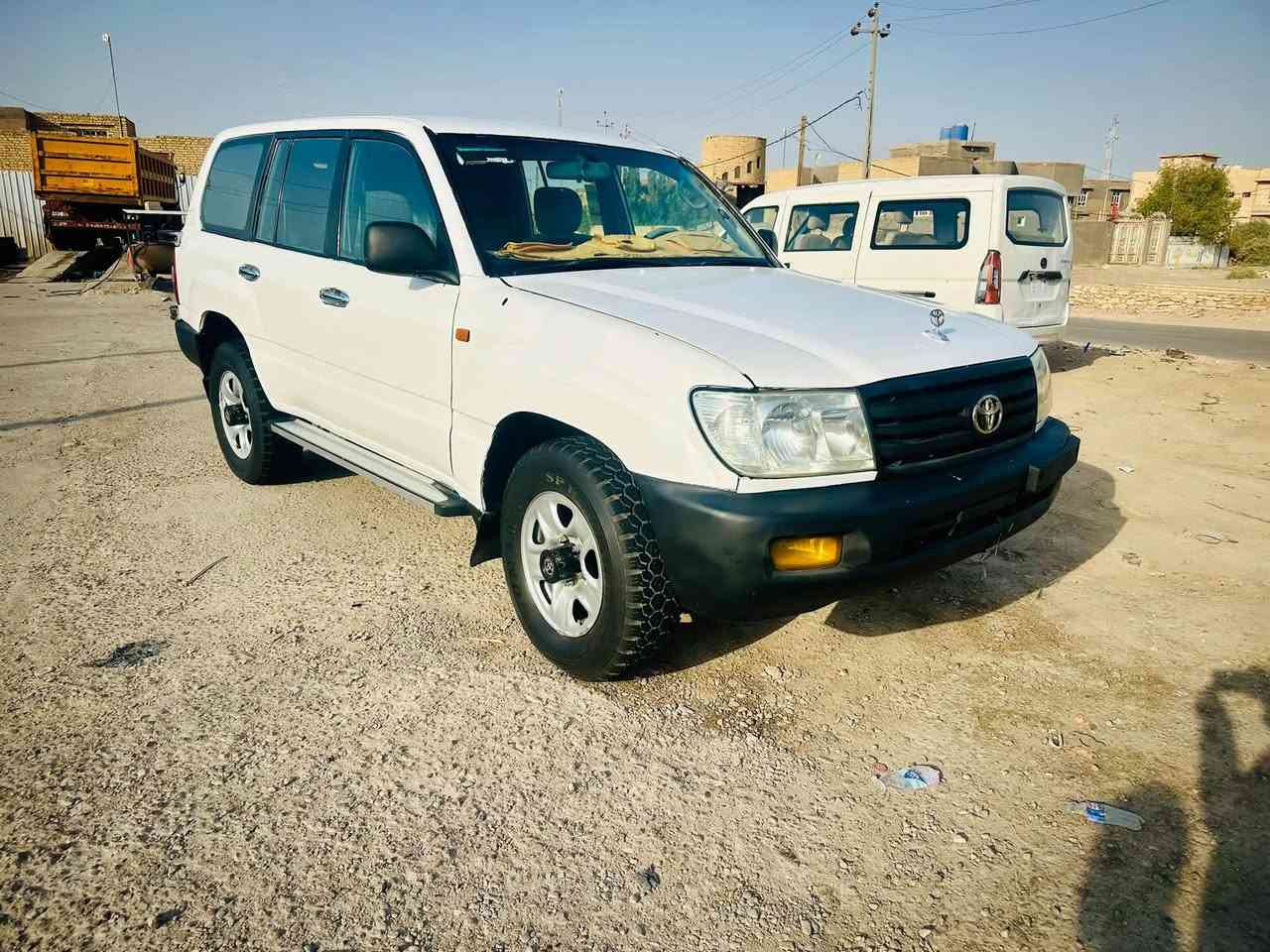 سلام عليكم البيع او المراوس الاندكروز مونيكا موديل ٢٠٠٤ سلك كير عادي مال مزاد سياره جاهز من كلشي ماعده التبريد كير مكينيه حداديه تخم تاير حجري عوزهه ملاحظة بصيطه سعرهه ١٠٠ ورقه مكان السياره السماوه مركز المدينه اي استفسار انتصل ***********
