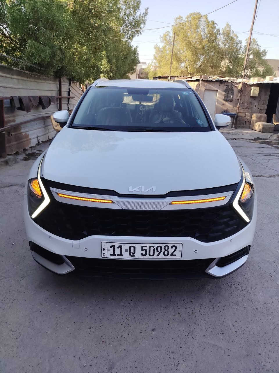 ‏السلام عليكم سبورتج٢٥ خليجي ضمان الدولية فول عدا بانوراما مكفول بغداد باسمي مواصفاتها كراسي كهرباء +رادار نقطة عمياء+صندوق كهرباء+بصمتين+لد إشارة امامي +تشغيل عن بعد+تدفئة بالمقاعد والستيرن  ماشية ١٨٠٠٠ كم  ومكانها بغداد/السيدية سعرها ٢٢٥ ورقة وبيها مجال للتواصل ***********/***********
