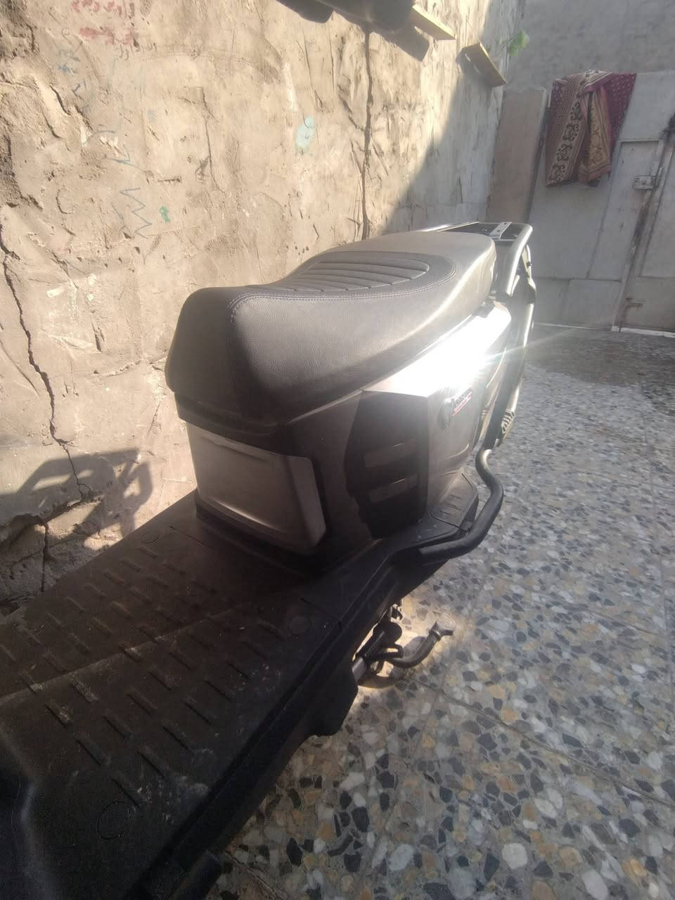 دراجه LIMA مدرعه بالكامل زيرو ماشيه ٧٠٠ ميل مواصفاته حلوه بطاريات ٦ كرافين شحن انسه دراجه جديده ب٨٠٠ الف قفل
بغداد البنوك
***********
ملاحضه سعره الجديده بالمحلات مليون و٢٥٠ ومالتي جديده
