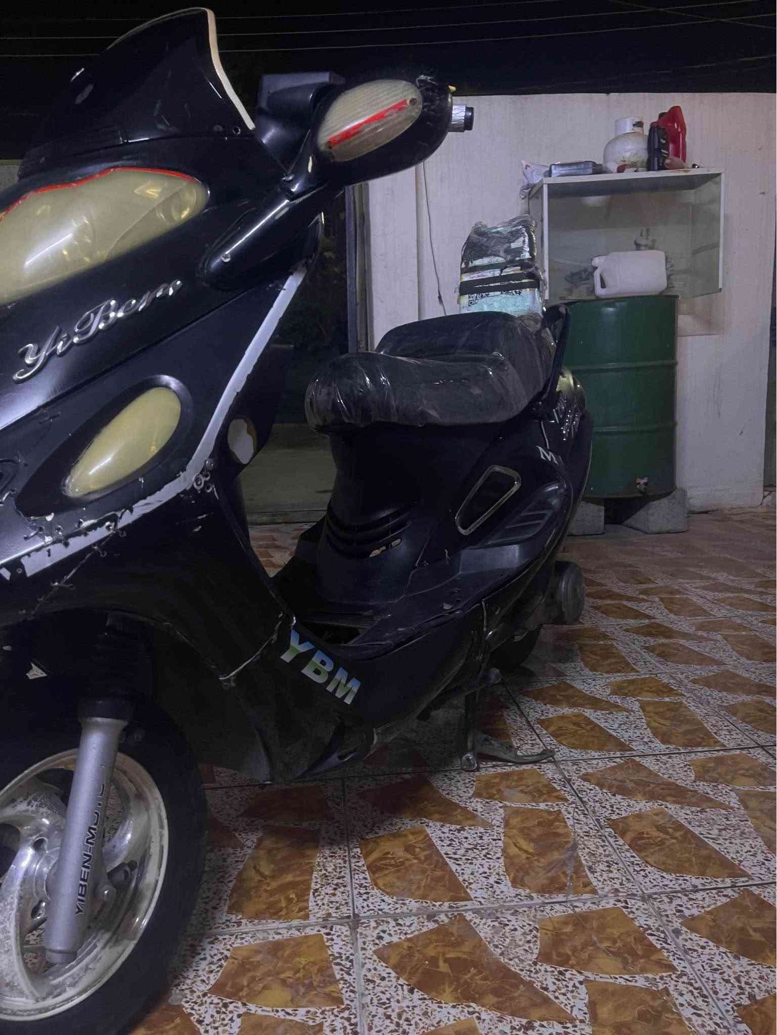 سلام عليكم للبيع ماطور YBM مرزي 2019 كهربائيات كلها شغاله سرعه 140 الماطور كلش حلو جاي امشي بي فجأه وكف ماعرف شنو مشكلته هسا ميشتغل ابيع هيج ماعرف شنو مشكلته السعر 150 الف بي مجال بسيط عنوان اربيل فرمانبران مو شراي لتعبني تواصل واتساب *********** أربيل, العراق
