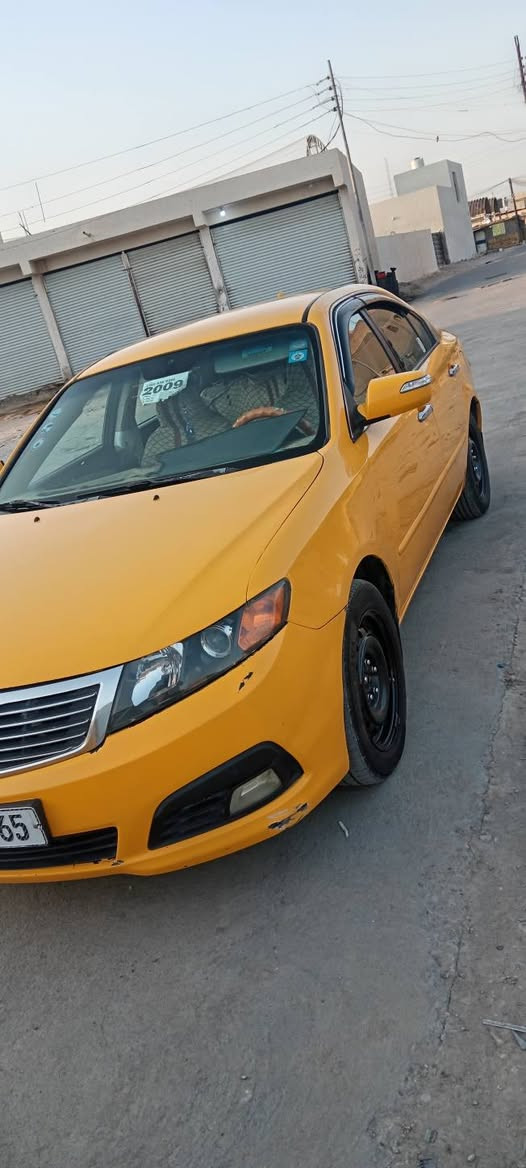 السلام عليكم
للبيع كيا ابوتيما موديل 2009 أمريكي تبديل جاملق وبنيد
مكينه 2400 اربع حساسات أمصفره هيئه وغرامات بأسمي السعر 95 وبيها مجال المكان ناصريه الغراف 
للستفسار ***********
