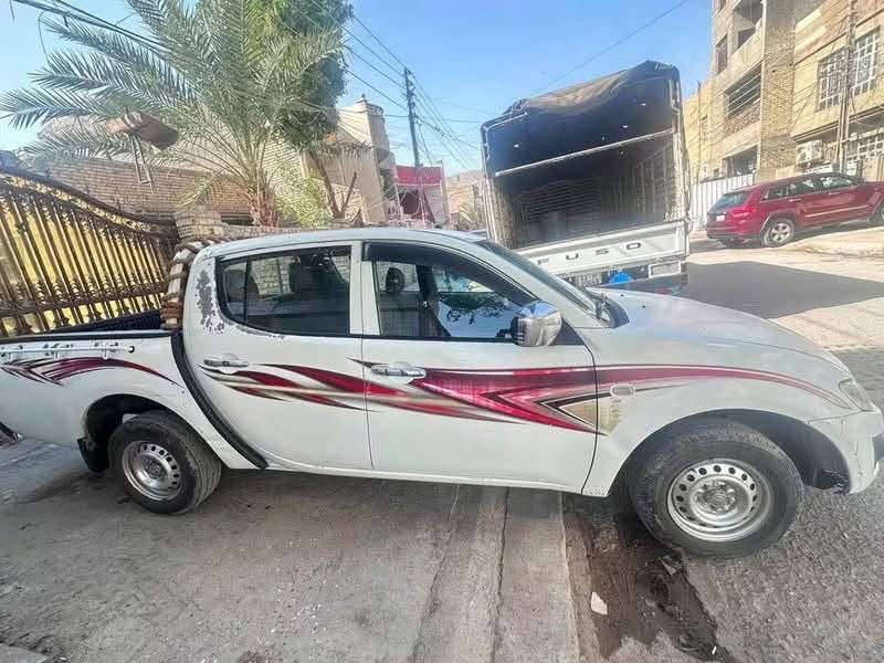 السلام عليكم بيع او مراوس
ميتسوبيشي 2013 L200 

بانزين 

السيارة جاهزة كير مكينة مكفولات

تبريد ماشاء الله ثلاجة 

حدادية صدر جديدة كاملة 

موقع السيارة بغداد الامين الثانية 

رقم الهاتف *********** 

السيارة بأسمي تحويل ثاني يوم
