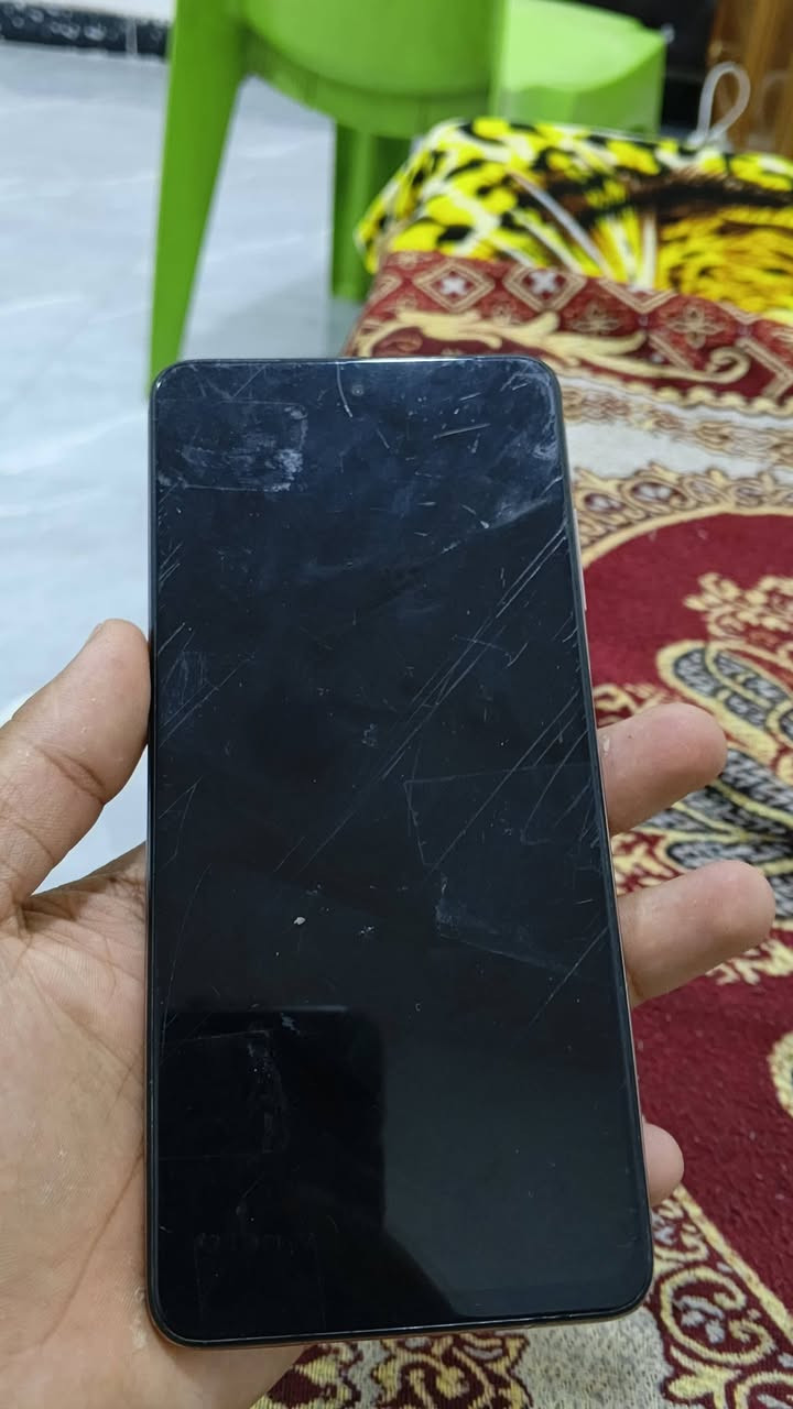 بوكو اکس ثری برو • شاشة ١٢٠ هيرتز • بطارية ٦٠٠٠